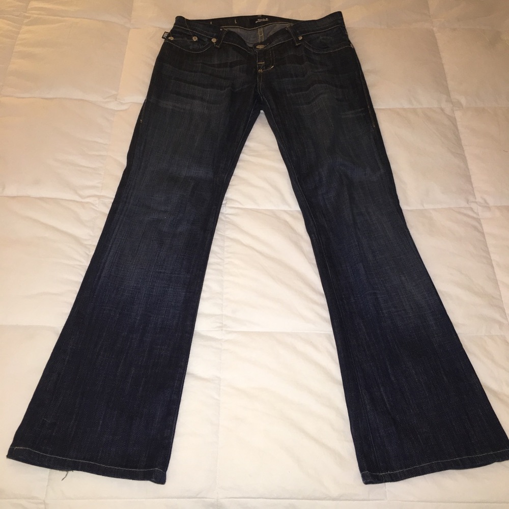 ROCK & REPUBLIC JEANS